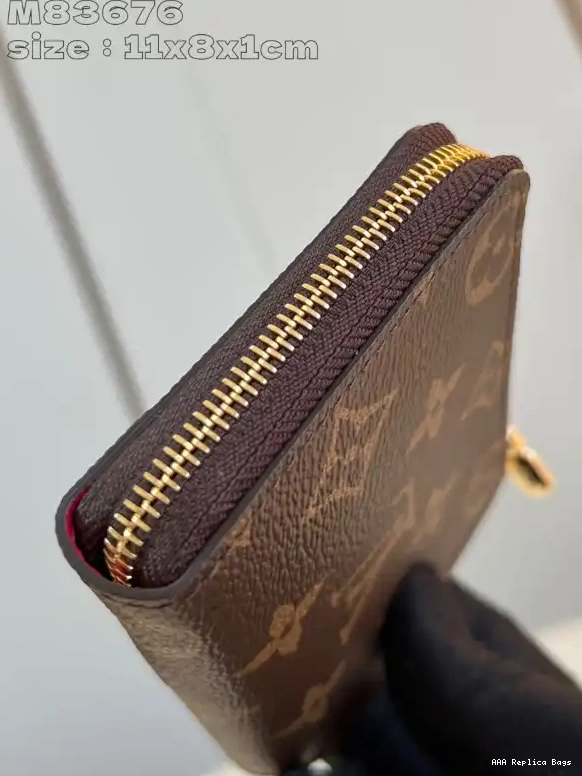 Aaa replica ru Compact Wallet-11*8.5*1.5CM Vuitton Noa Louis 0514